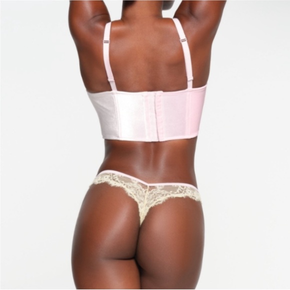 SKIMS Velvet Lace Corset Top in Cherry Blossom Multi Bustier Crop size large - Picture 4 of 8